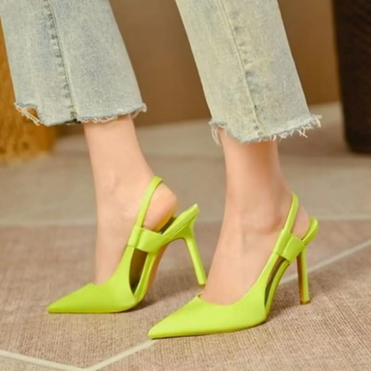 2023 Primavera Nuove Donne di Marca Sandali Slingback Punta a Punta Slip On Sottile Tacco Alto Signore Eleganti Pompa I Scarpe D