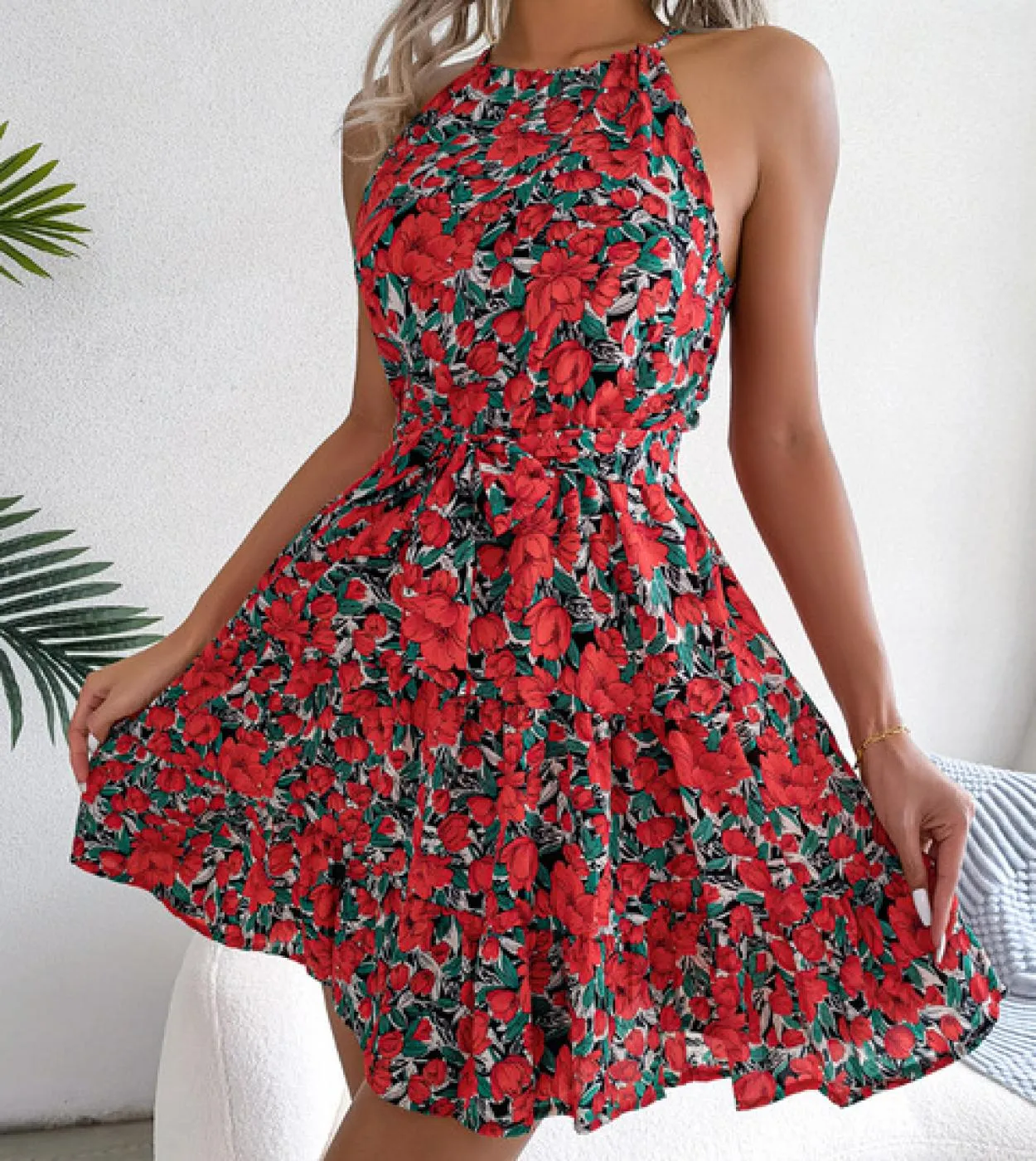 2023 Summer Floral Dress Women Chiffon senza maniche Halter Neck Strap Ruffle Gonna corta Elegante panno da donna alla moda