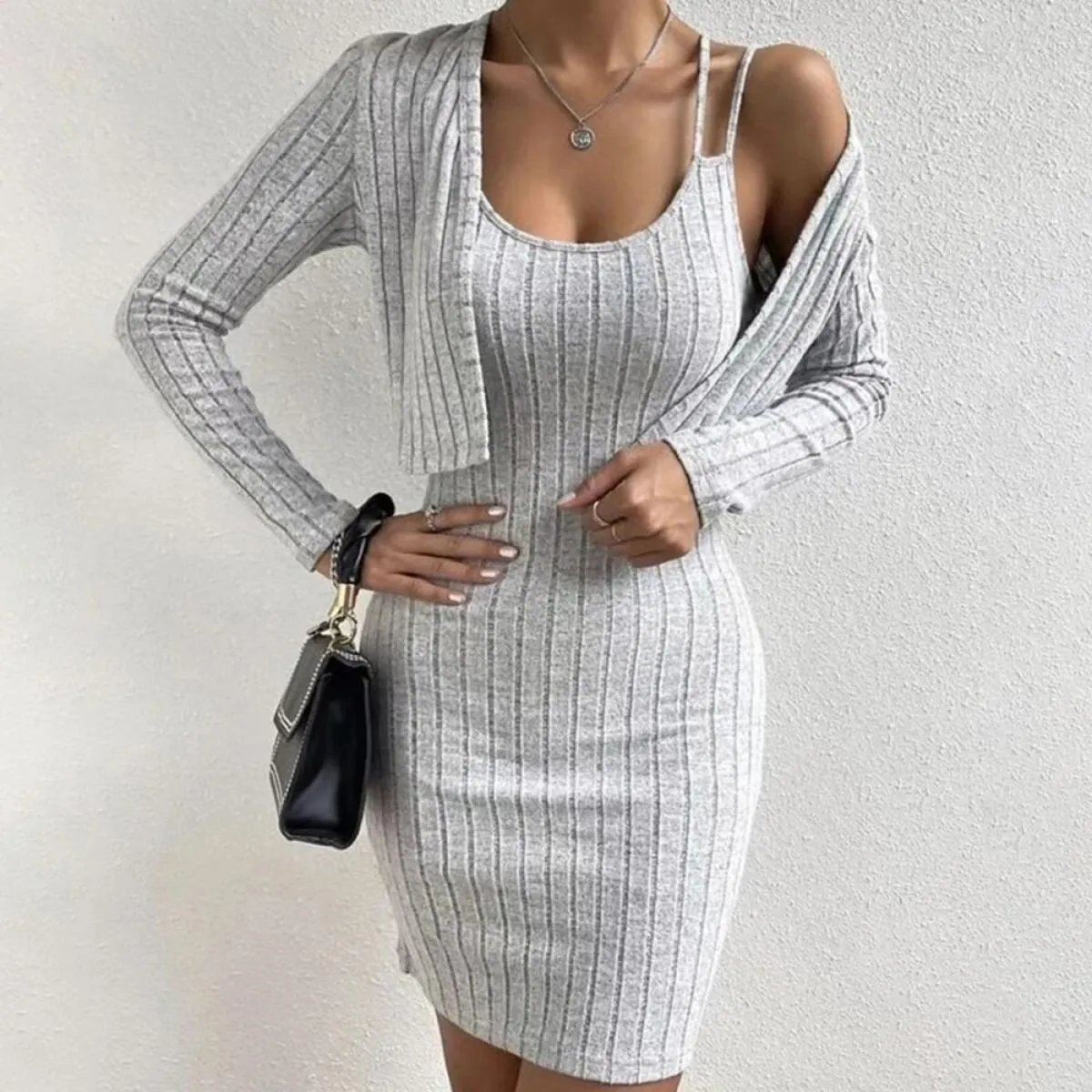 2024 Primavera Donna Set Gonna attillata in maglia con giacca corta Cardigan Set in due pezzi Abbigliamento femminile di moda Xl