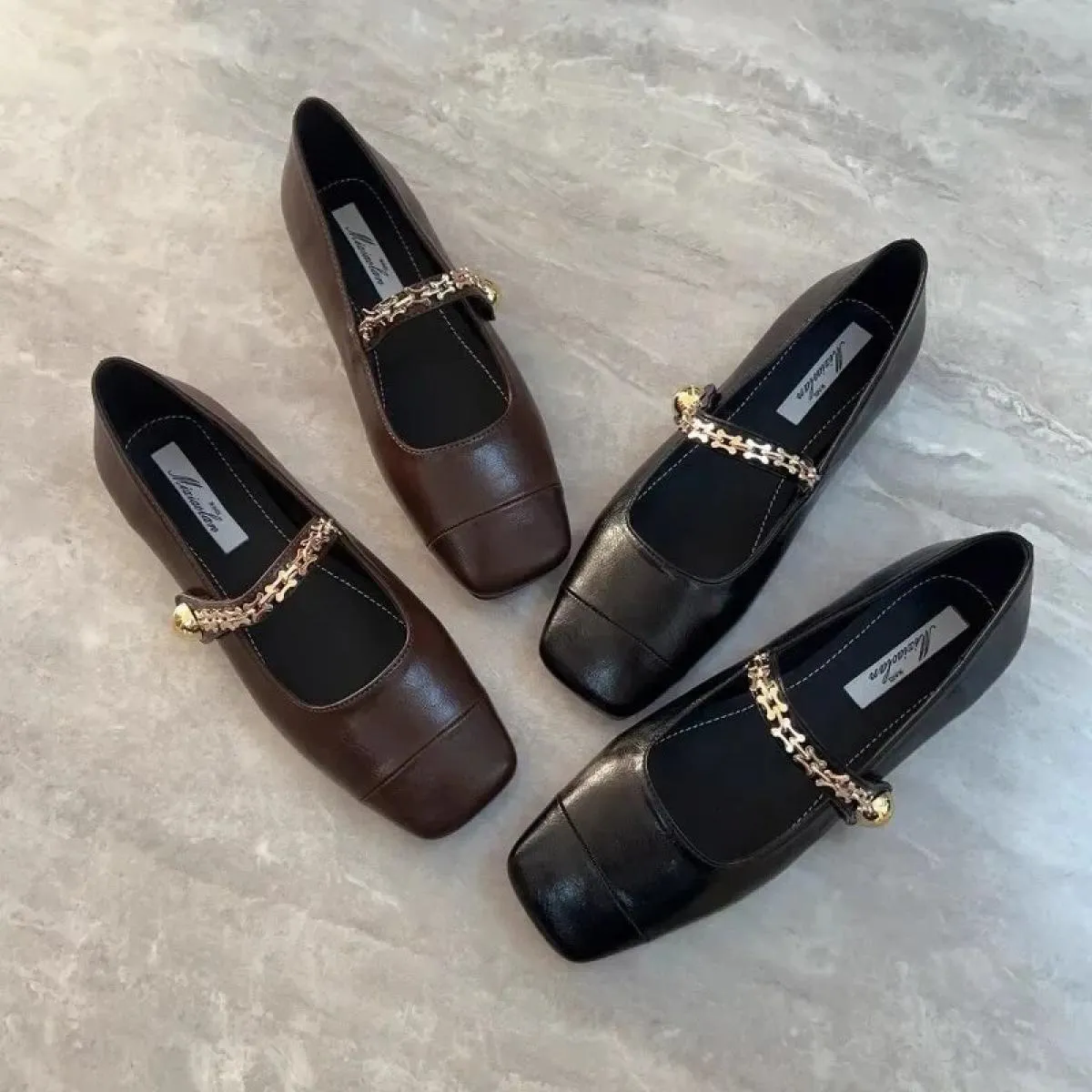 2024 Scarpe singole marroni primaverili Stile semplice Nuove scarpe piatte francesi belle eleganti da donna a testa quadrata