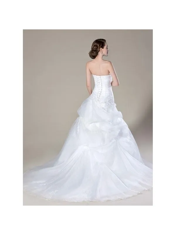 Abito da sposa A-line in organza con drappeggi sulla gonna e applicazioni di pizzo