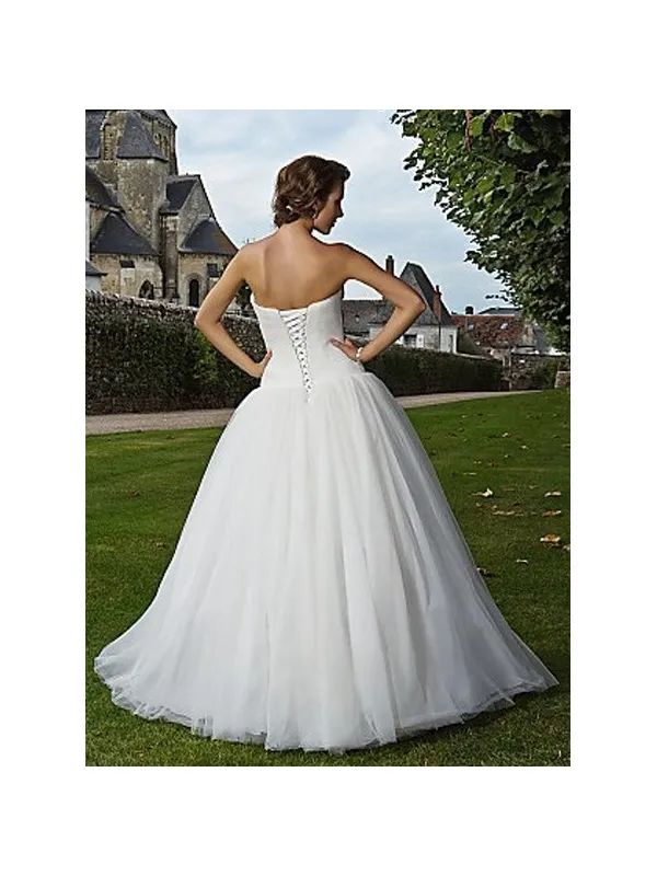 Abito da sposa bustier a vita bassa con gonna morbida in tulle