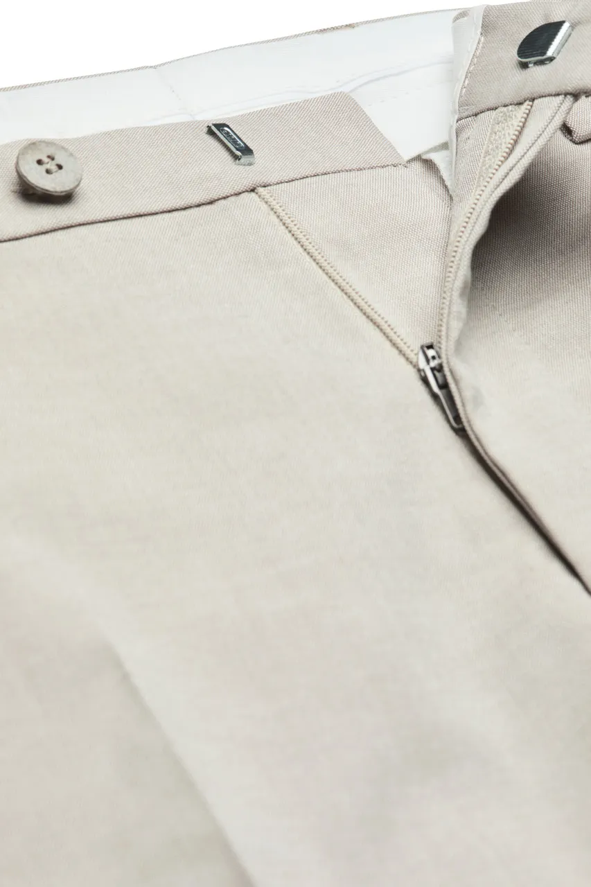 Abito elegante beige digel slim fit con gilet e papillon