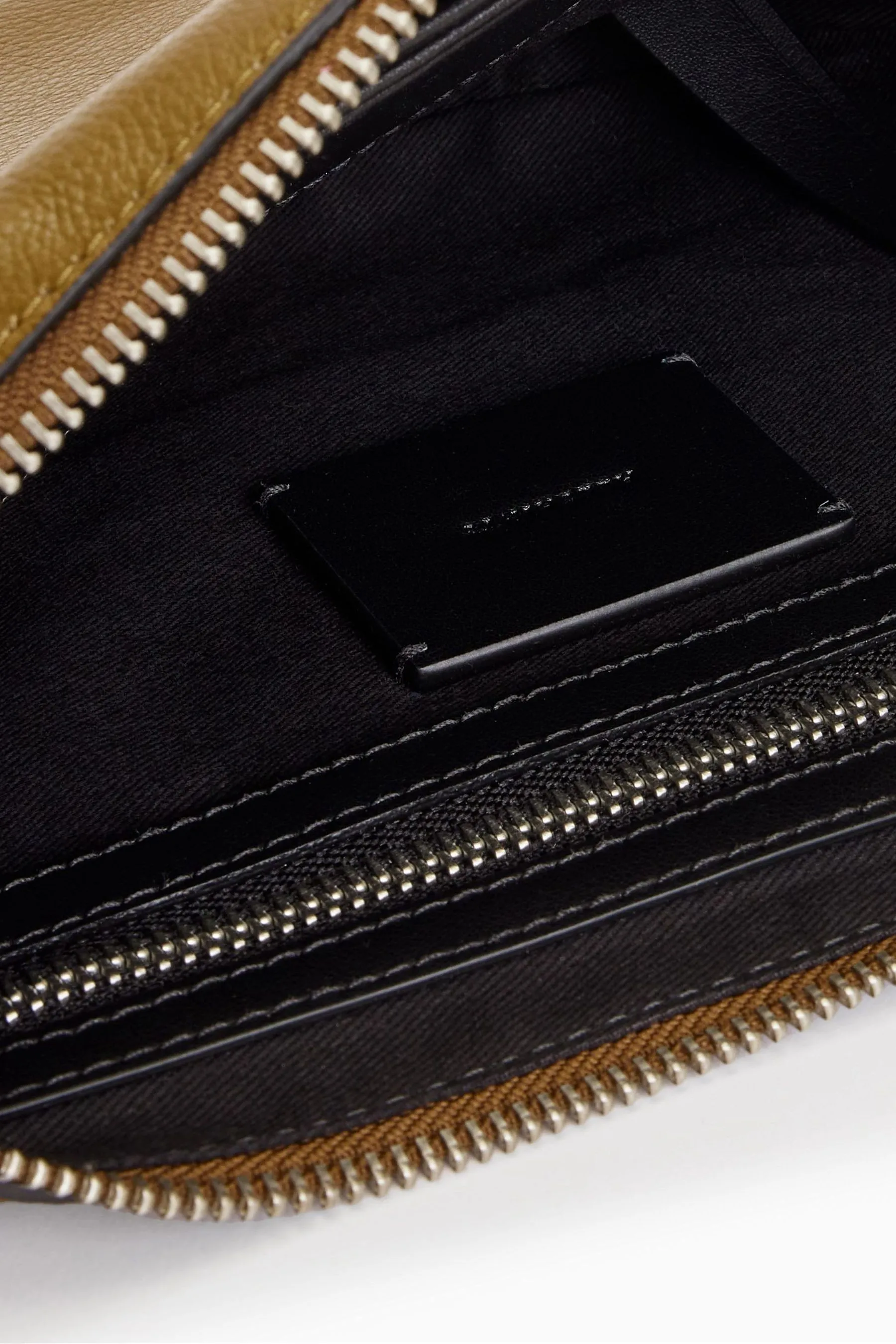 AllSaints - Borsa a tracolla a mezzaluna    
