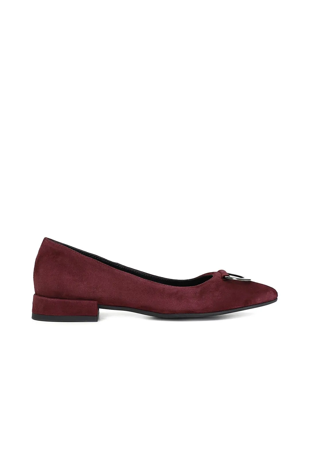 ballerine in pelle scamosciata dalla forma sfilata