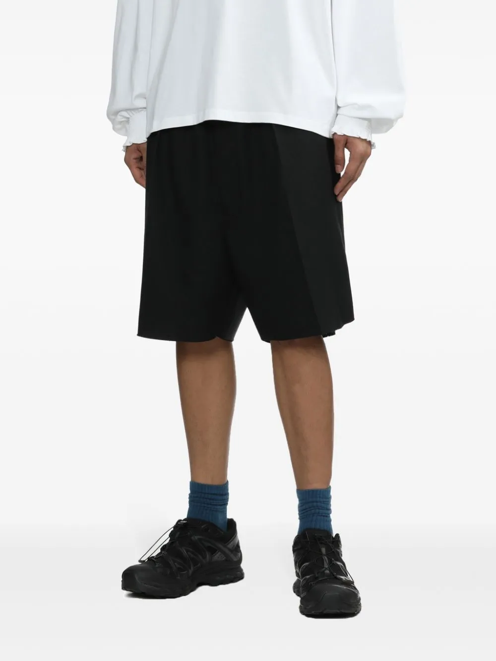 Bermuda con pieghe in nero - uomo