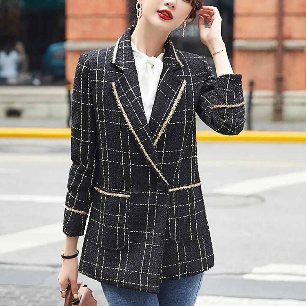 Blazer da donna scozzese nero bianco doppio petto con tasche Cappotto femminile di moda Capispalla Giacche da ragazza larghe di