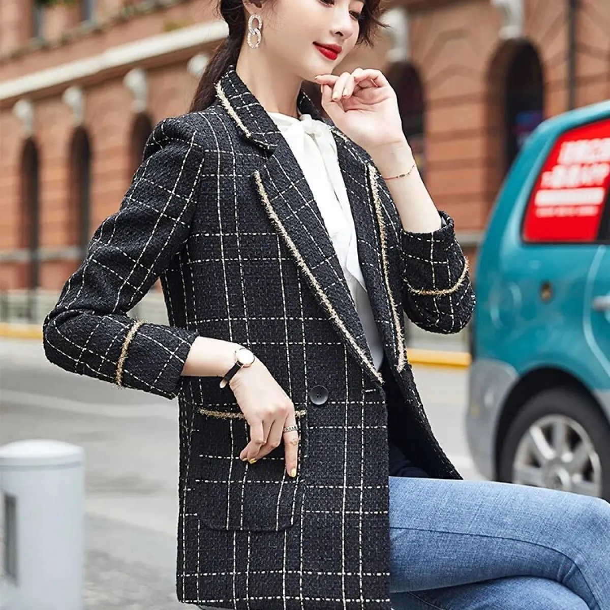 Blazer da donna scozzese nero bianco doppio petto con tasche Cappotto femminile di moda Capispalla Giacche da ragazza larghe di