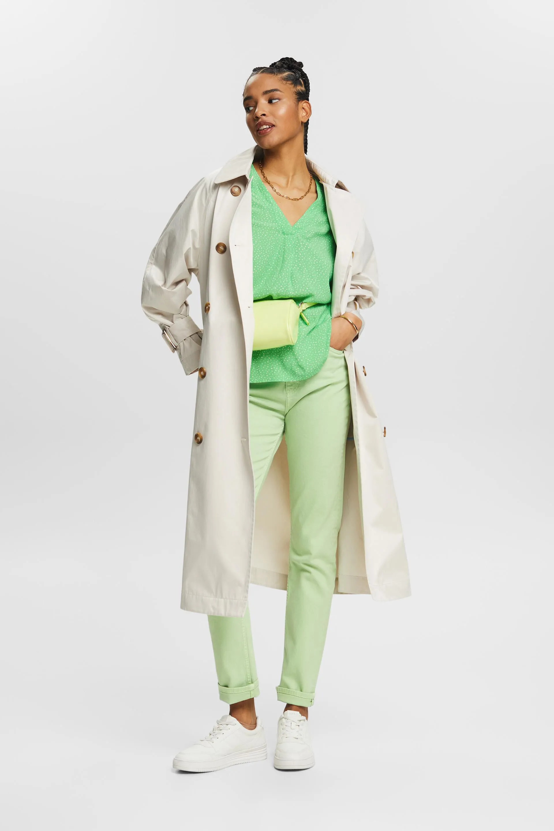 Blusa con stampa e scollo a V