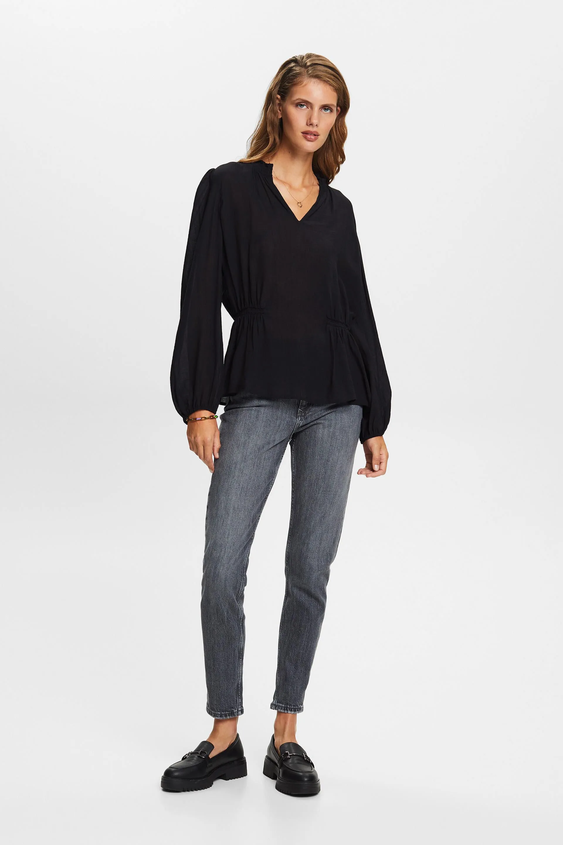 Blusa in crêpe con scollo a V