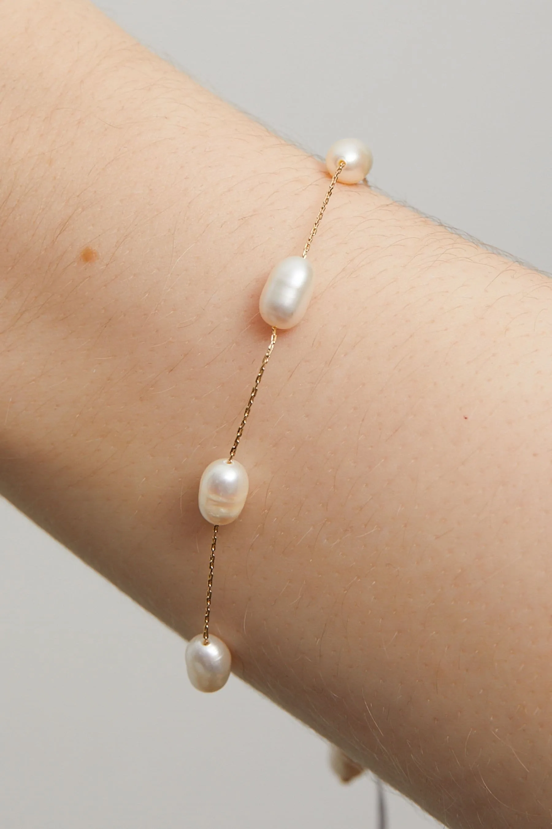Bracciale Jon Richard con catena e perle d'acqua dolce