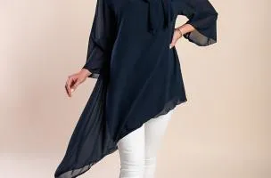 Elegante tunica traslucida con fiocco decorativo  Ginette, blu scuro