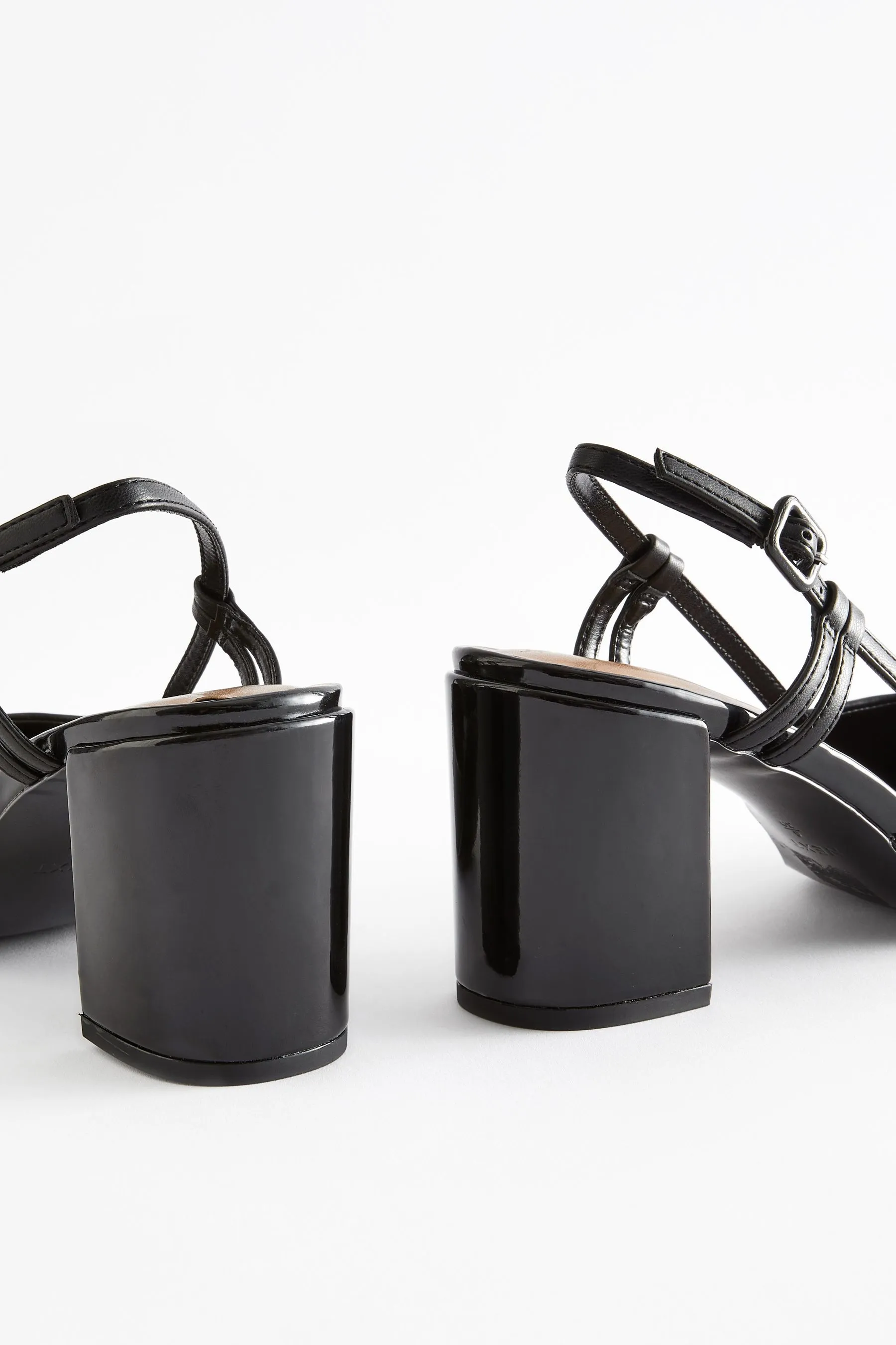 Forever Comfort® - scarpe da ginnastica con tacco largo e cinturino sul retro - Scarpe