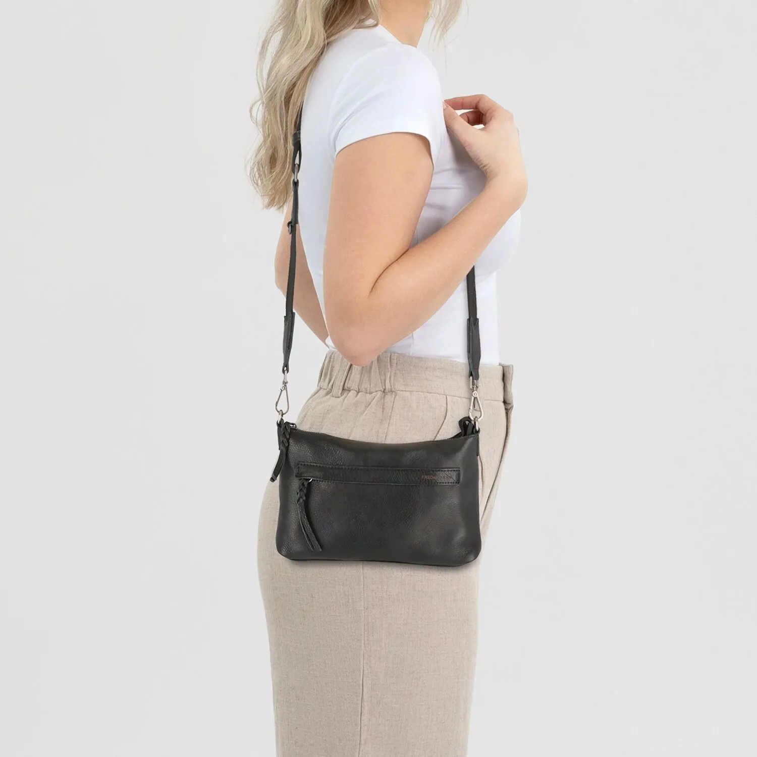 FredsBruder My Old Friend Borsa a tracolla Pelle 27 cm