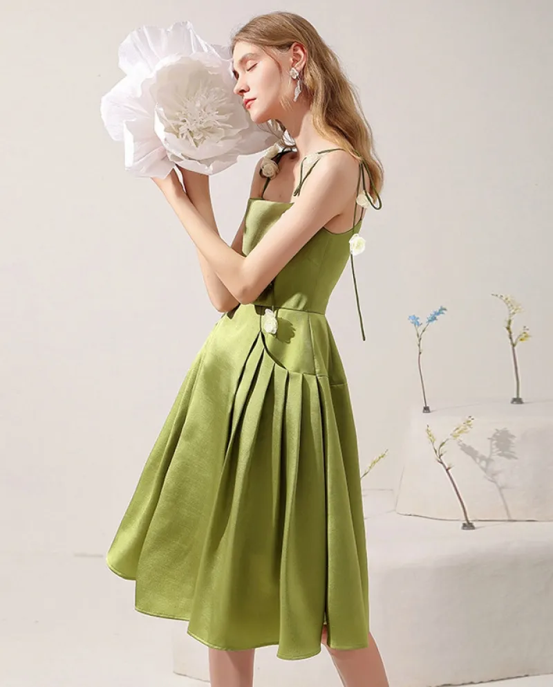Gonna con reggicalze Abito verde oliva con taschino in vita in pizzo camelia con design a nicchia estiva