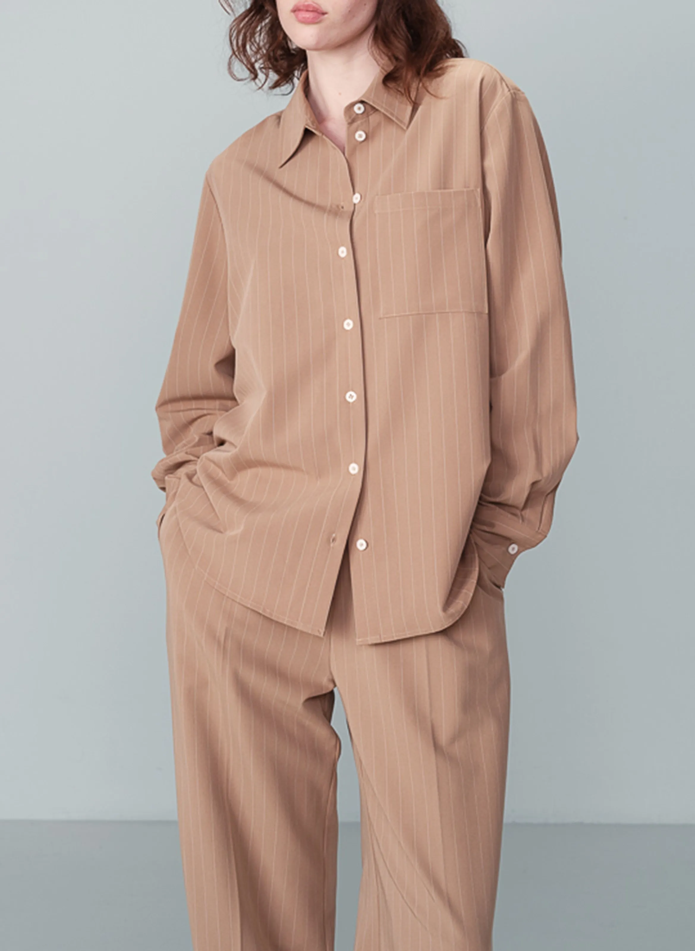  GRACE ET MILA   NAWELLE - Camicia a righe ampia con colletto classico | Marrone