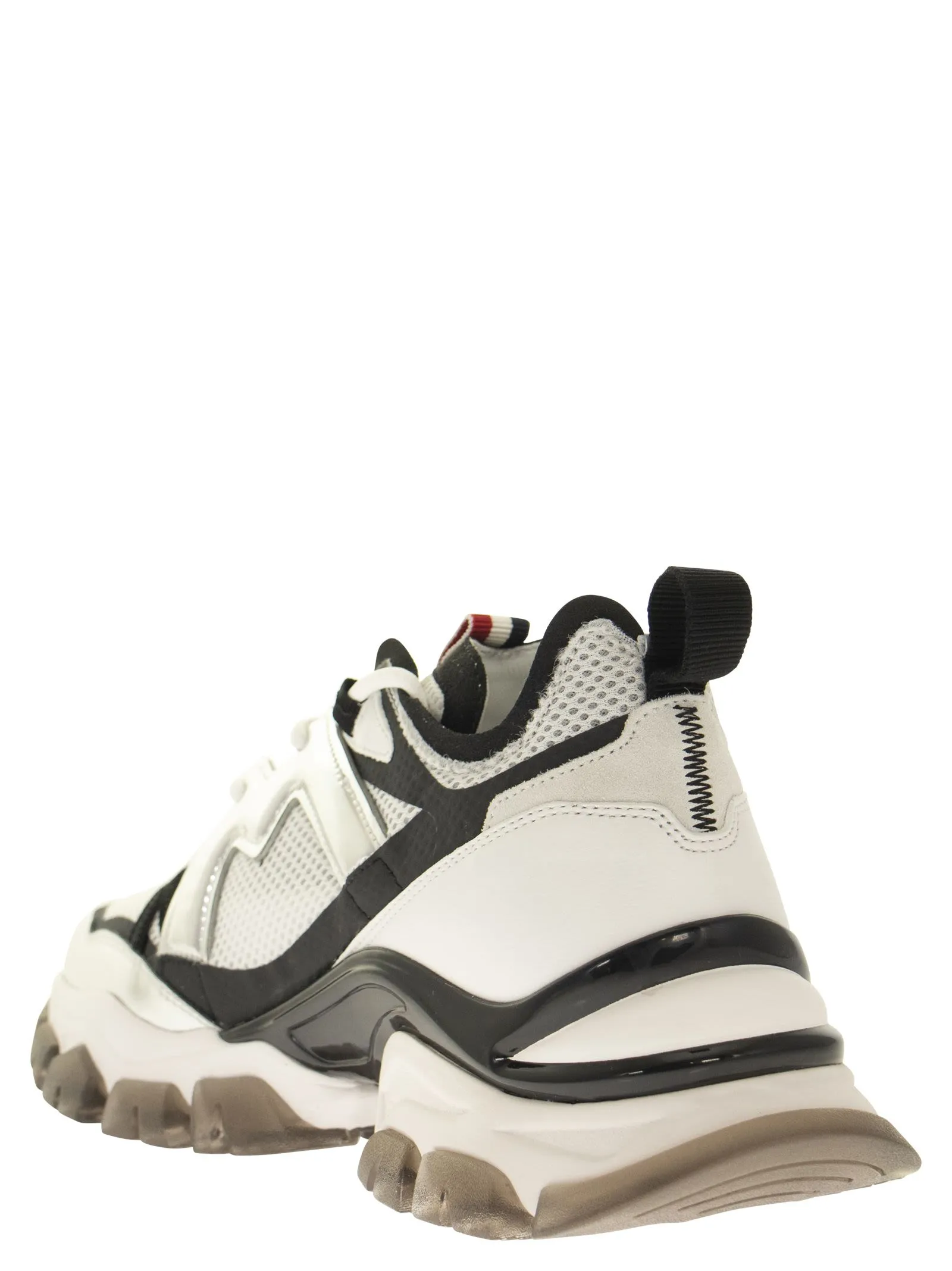 LEAVE NO TRACE – Sneakers