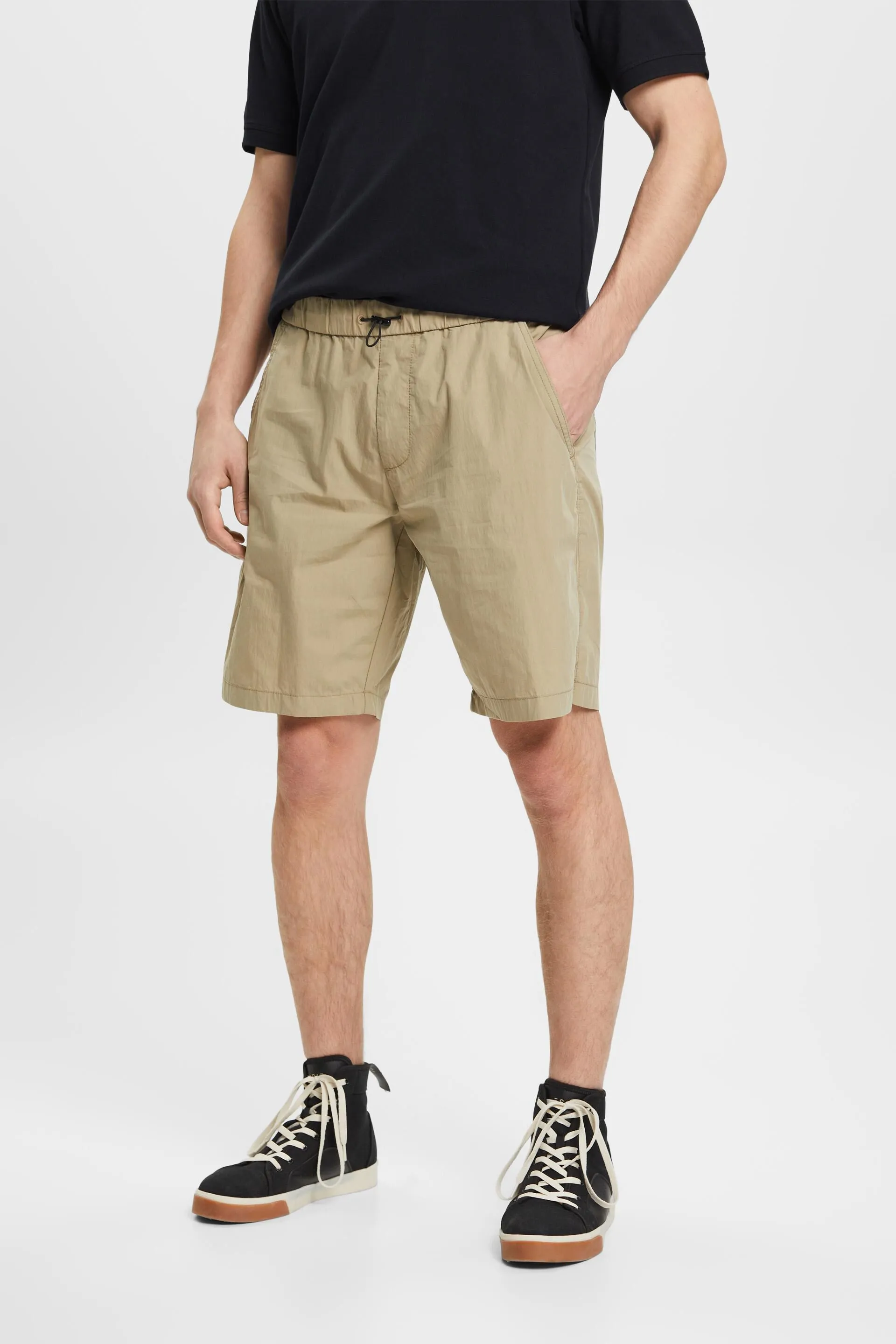 Pantaloncini leggeri lavati