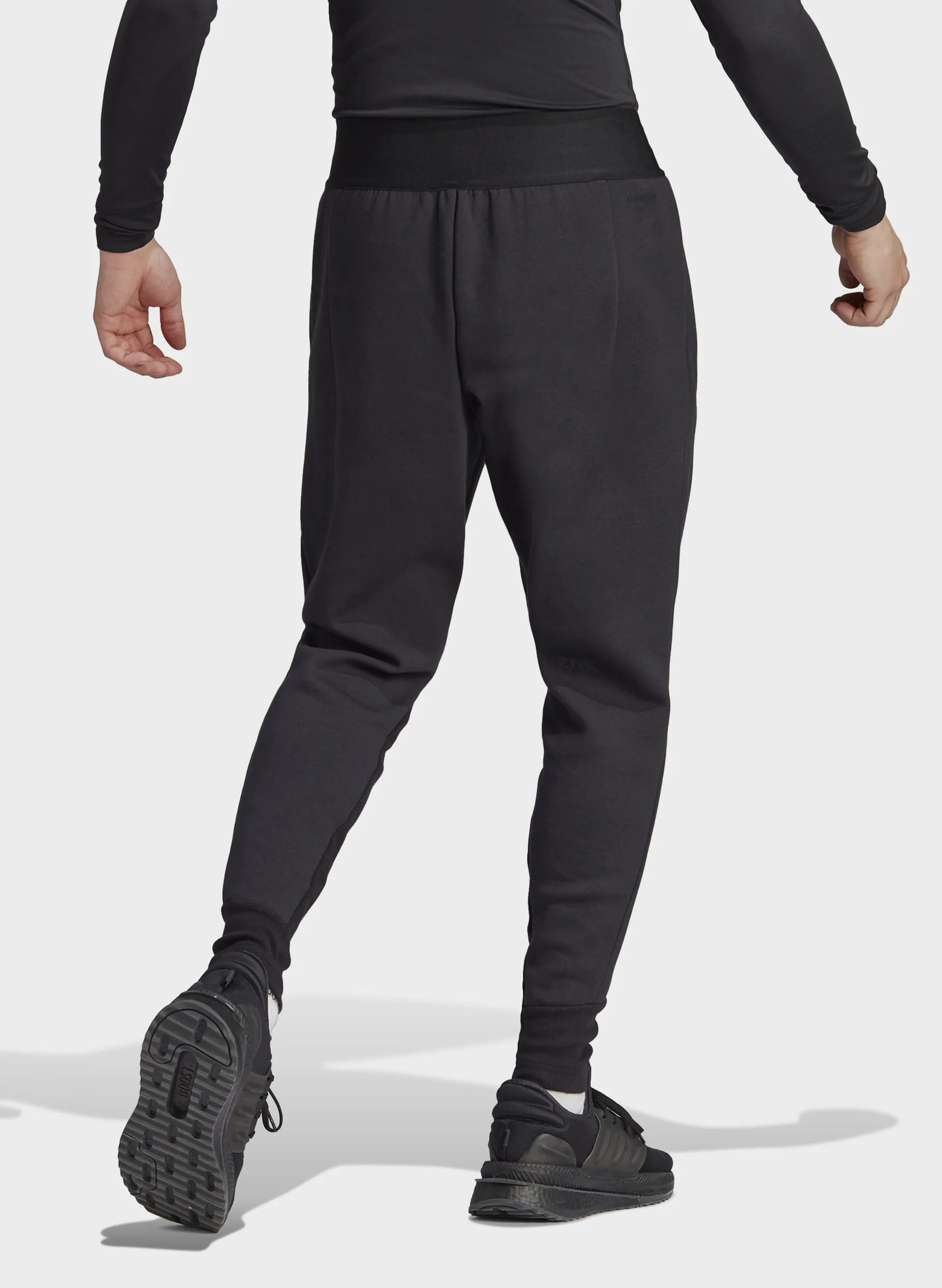 pantalone jogger zne