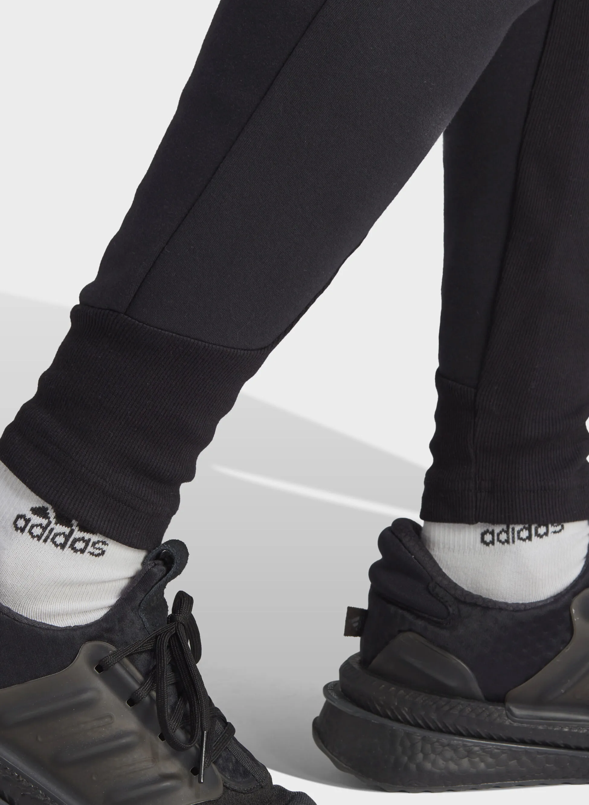pantalone jogger zne