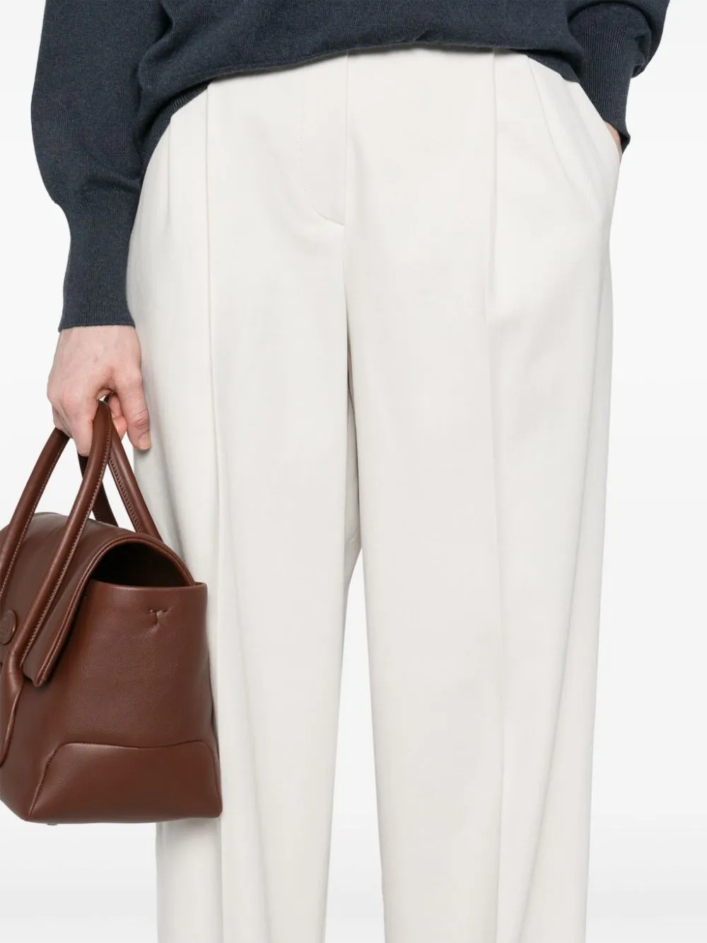 Pantaloni dritti con pieghe
