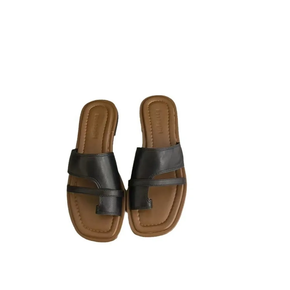Pantofole con punta Scarpe da donna 2024 Nuovo stile primaverile ed estivo retrò semplice con gonna sandali romani con una gamba