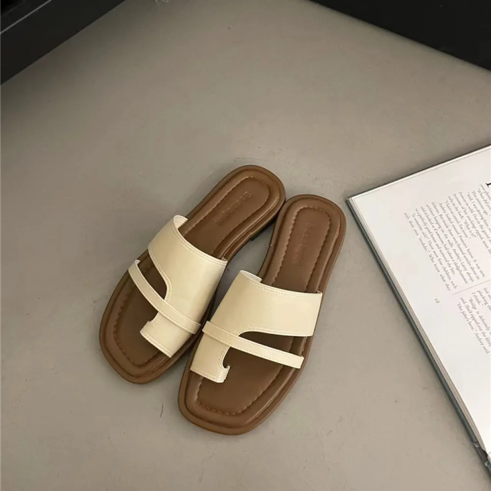 Pantofole con punta Scarpe da donna 2024 Nuovo stile primaverile ed estivo retrò semplice con gonna sandali romani con una gamba