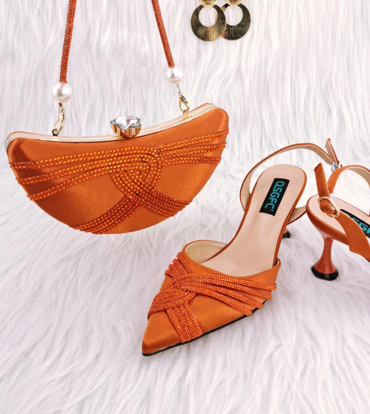 Qsgfc New Green Flash Diamond Decoration Eleganti e intellettuali Squisite scarpe da donna per banchetti e borsa
