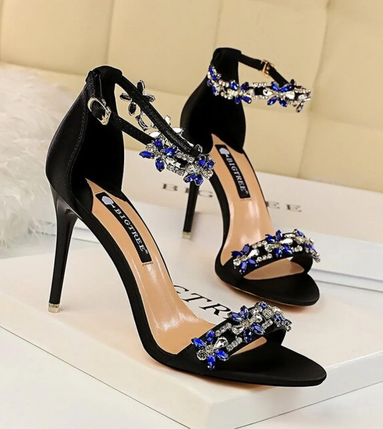 Sandali con strass Scarpe eleganti da donna Décolleté da donna Scarpe da sposa per feste da festival Décolleté formali Discoteca