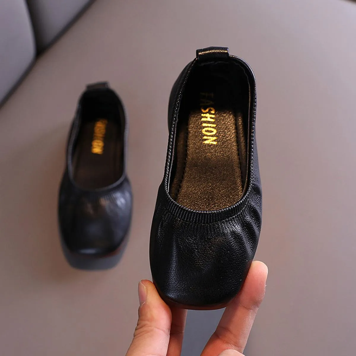 Scarpe basse da principessa per ragazze Scarpe eleganti in morbida pelle traspirante per feste Balletto Danza Slipon Copriscarpe