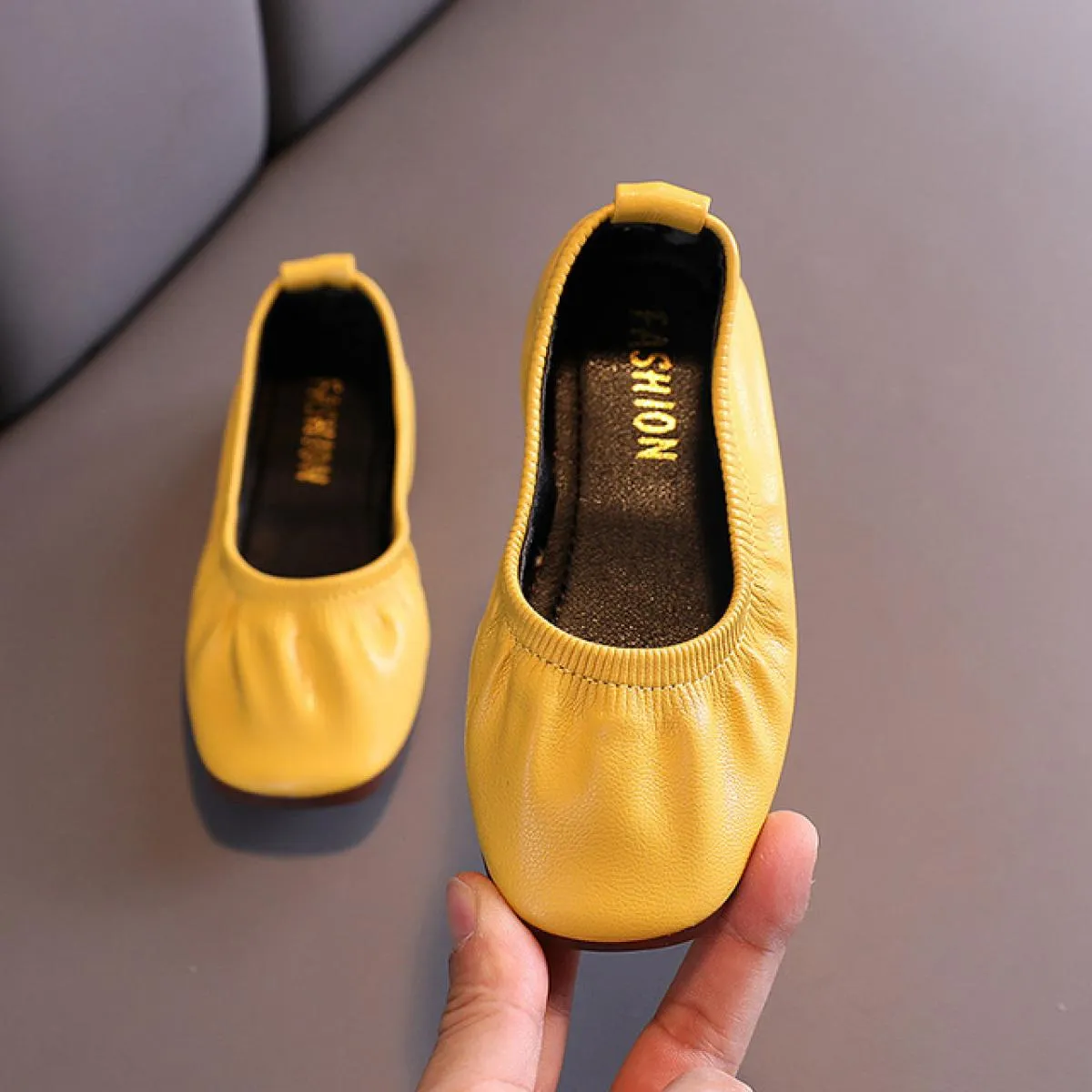 Scarpe basse da principessa per ragazze Scarpe eleganti in morbida pelle traspirante per feste Balletto Danza Slipon Copriscarpe