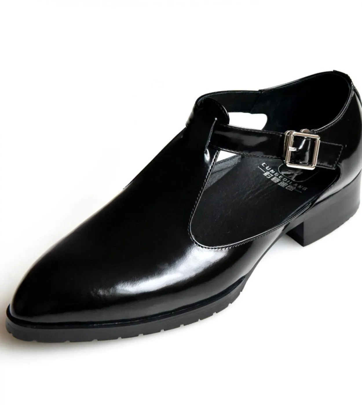 Scarpe eleganti da uomo estive di lusso in vera pelle 2023 Designer Fashion New Hollow Outdoor Business Sandali sociali Scarpe F