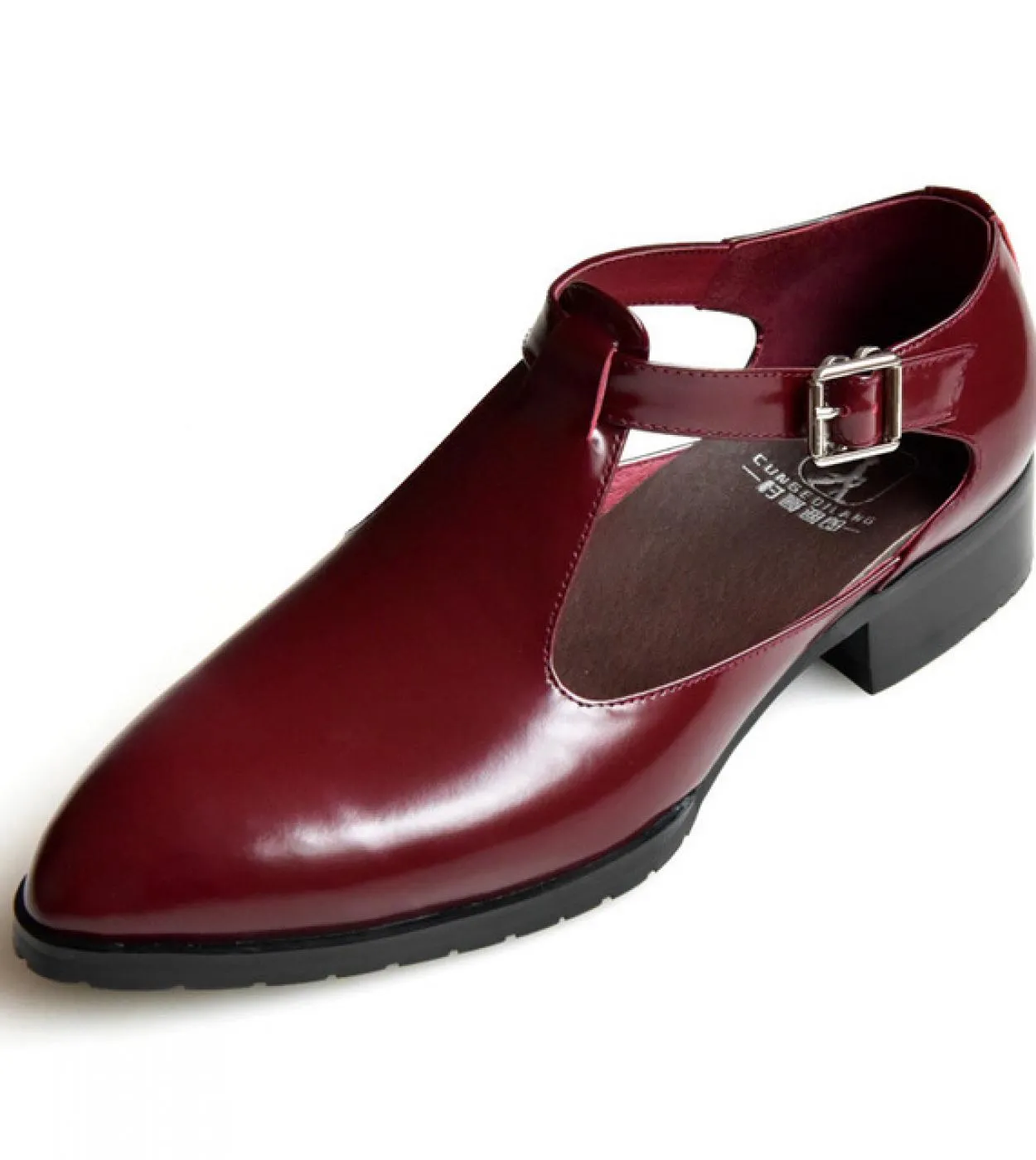 Scarpe eleganti da uomo estive di lusso in vera pelle 2023 Designer Fashion New Hollow Outdoor Business Sandali sociali Scarpe F