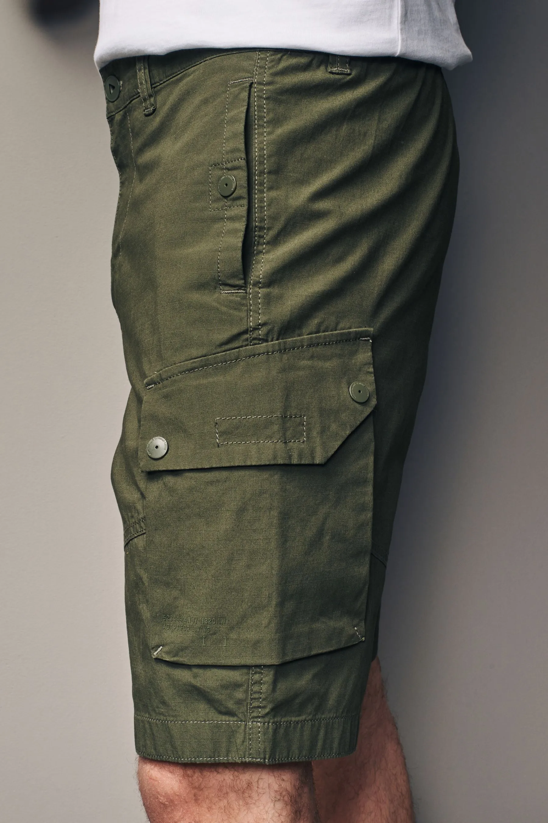 Shorts cargo multitasche elasticizzati leggeri