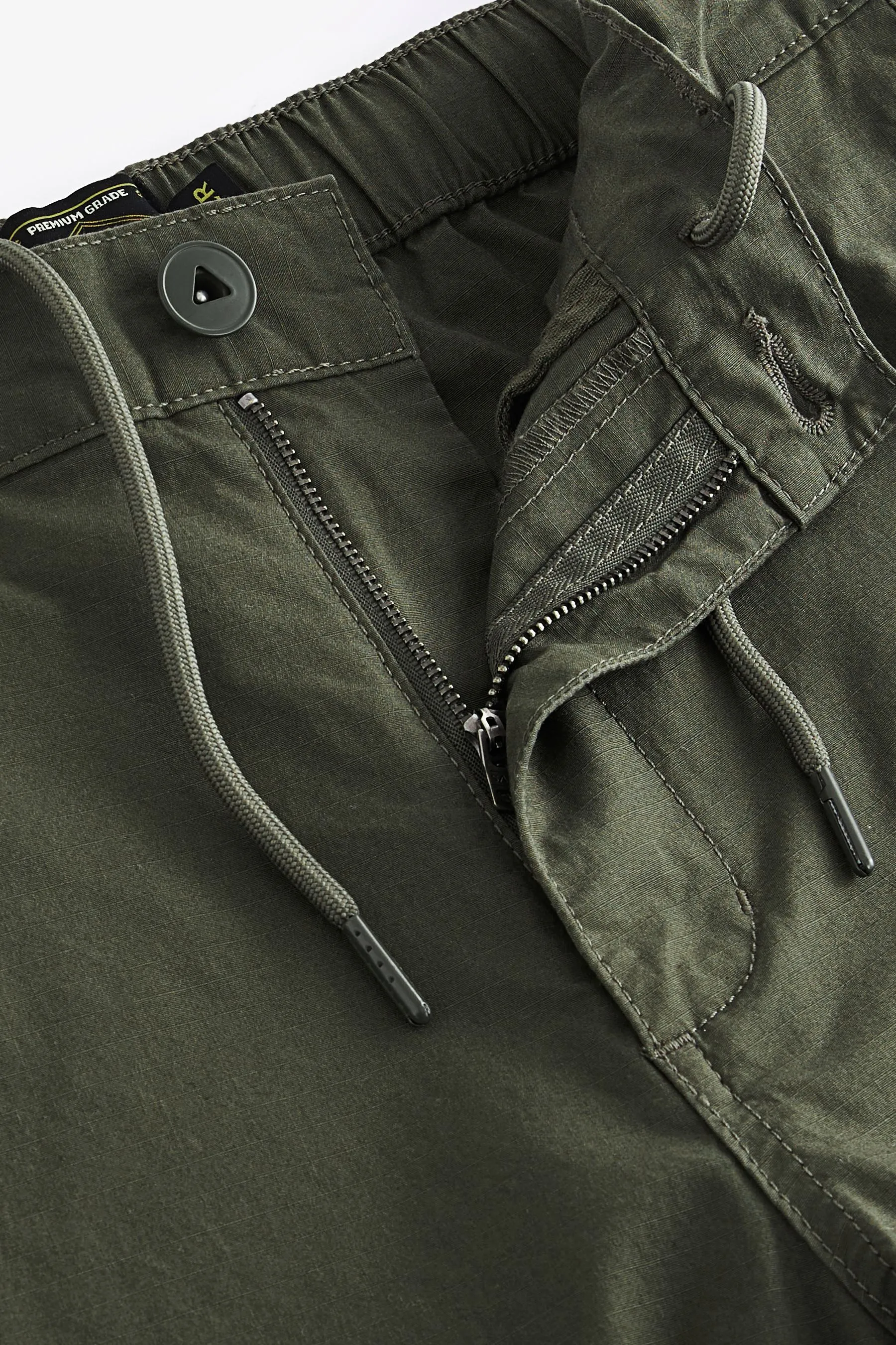 Shorts cargo multitasche elasticizzati leggeri