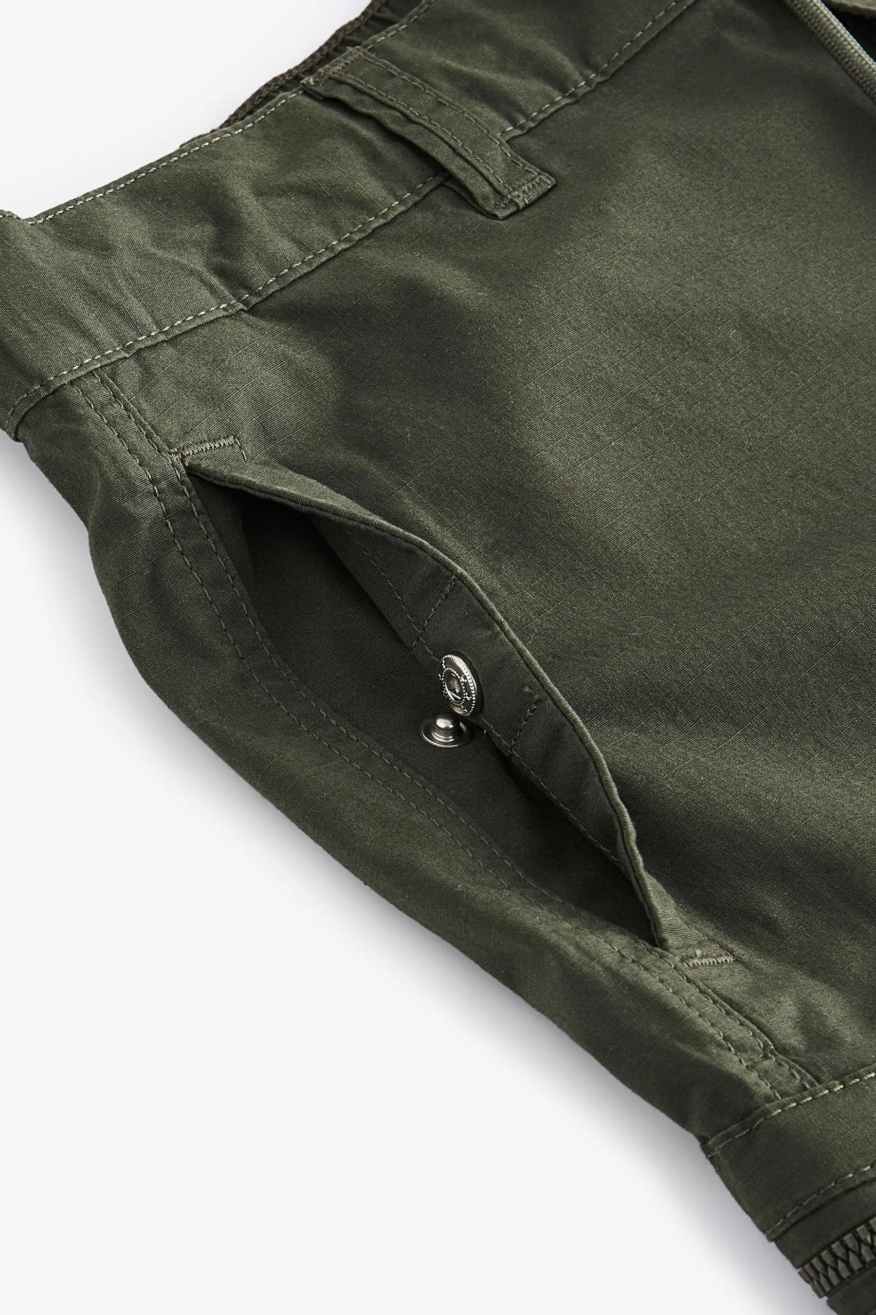 Shorts cargo multitasche elasticizzati leggeri