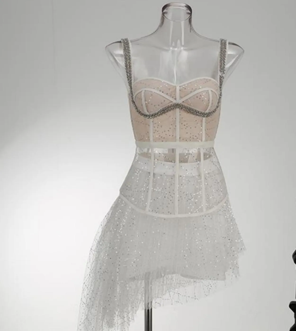 Summer White Diamond Embedded Two Piece Set Women Strap Lace Mesh Paillettes Top  Mini gonna drappeggiata Nightclub Party Out