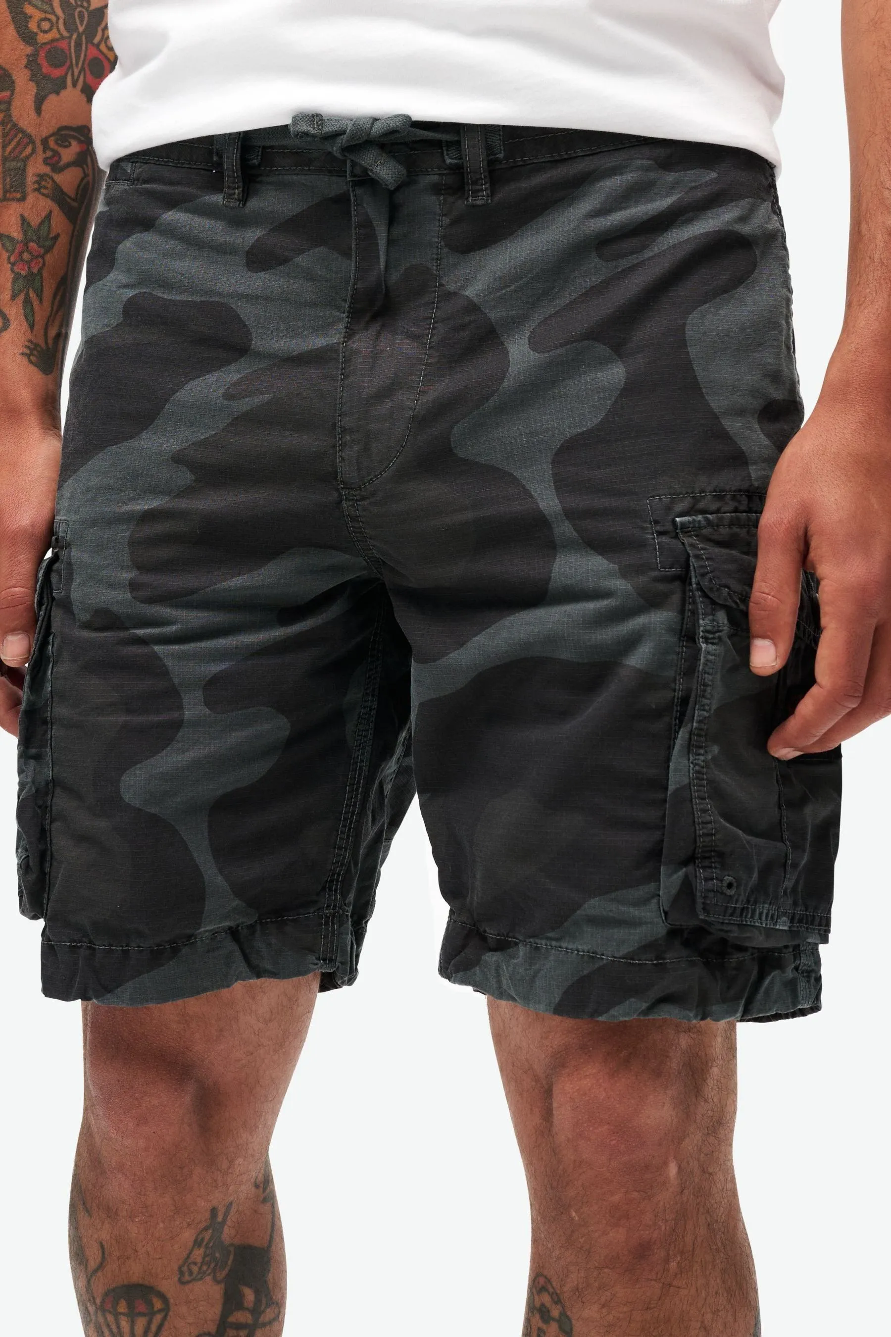 Superdry - Shorts leggeri stile paracadutista