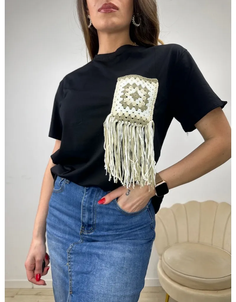 T-SHIRT CLEMY NERA CON TASCHINO BEIGE