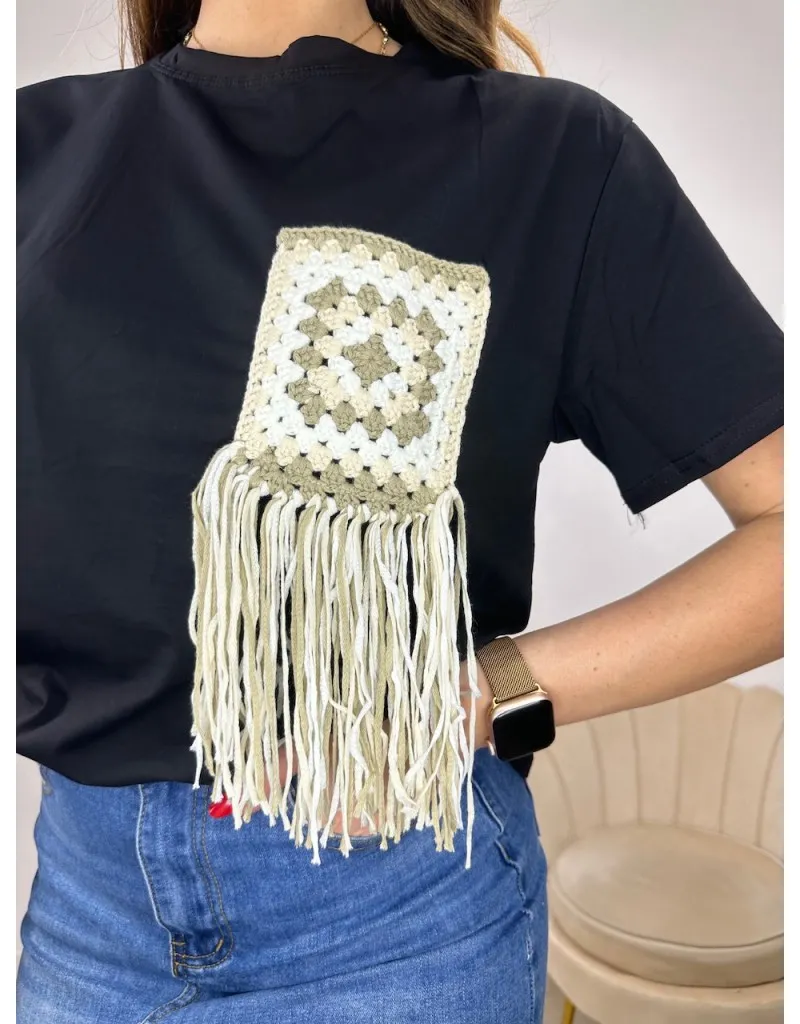 T-SHIRT CLEMY NERA CON TASCHINO BEIGE