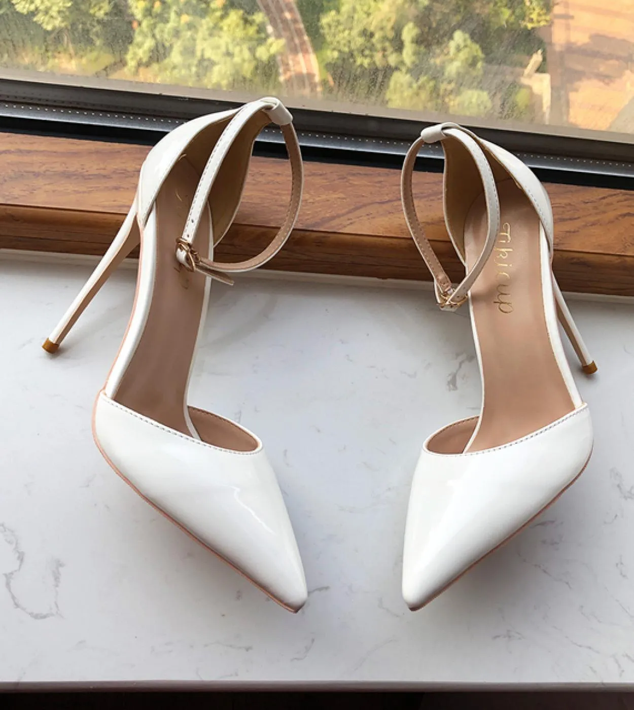 Tikicup White Patent Women Cinturino alla caviglia Punta a punta Scarpe con tacco alto Comode ed eleganti Décolleté Dorsay Stile